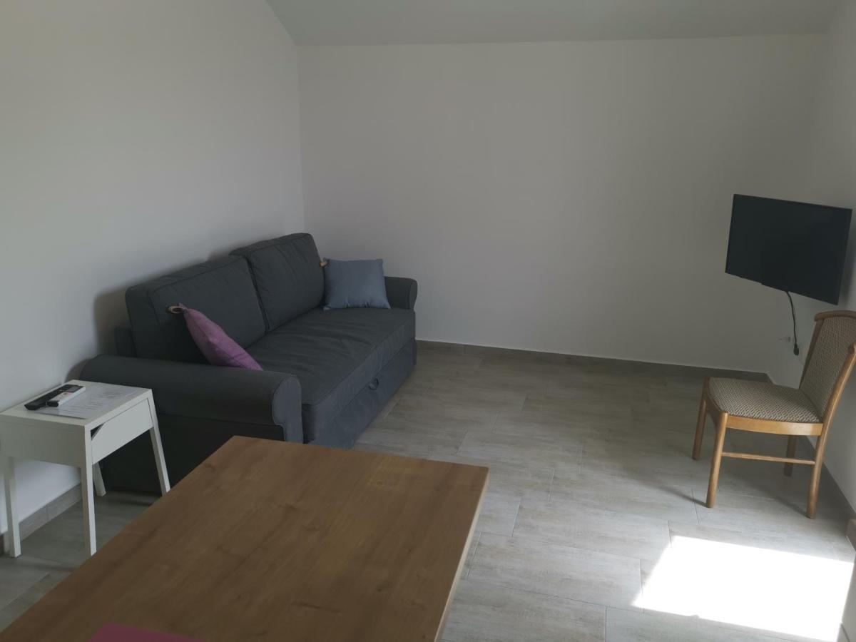 Apartments Zina Локва-Рогозница Экстерьер фото