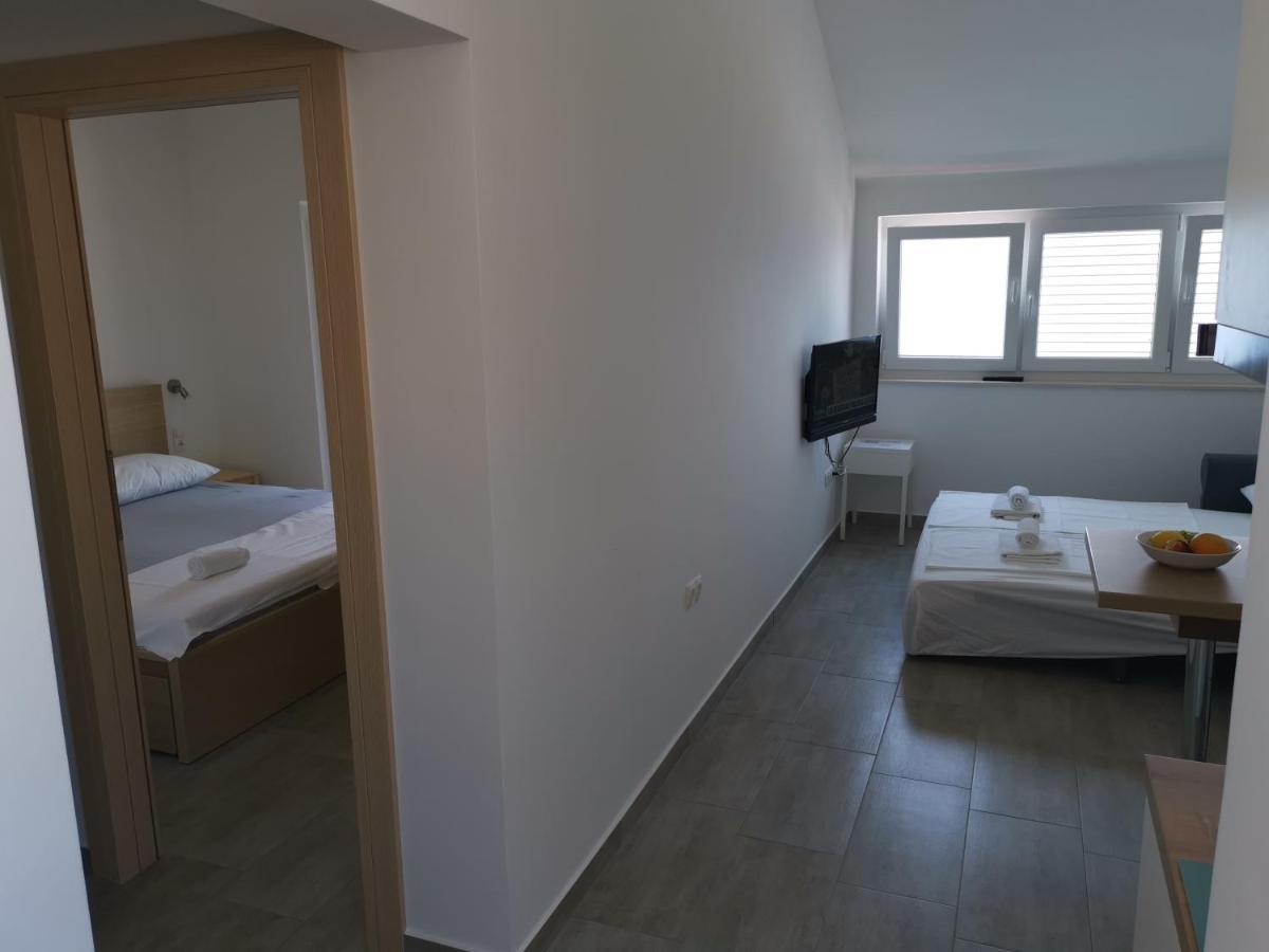 Apartments Zina Локва-Рогозница Экстерьер фото